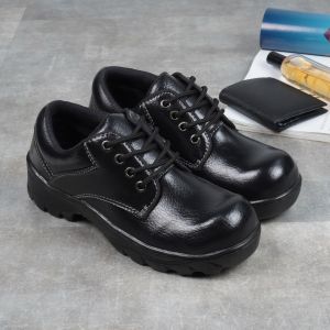 Sepatu Safety Pria Ujung Besi Safety Kerja Proyek Lapangan Pabrik Safety Shoes Boots Premium Basic(BISA COD)