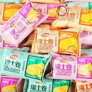 瑞士卷草莓味香橙味香蕉味 Swiss Roll Cake Kek Gulung 瑞士卷 夹心蛋糕 西式蛋糕早餐夹心蛋糕面包休闲零食年货