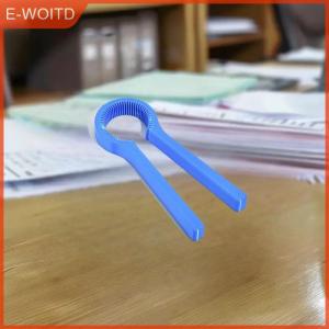 【E-WOITD】 ที่เปิดขวดพลาสติกอเนกประสงค์พร้อมเกียร์ดีไซน์ตามหลักสรีรศาสตร์ที่เปิดขวดฝาขวดพลาสติกสำหรับเปิดครัว