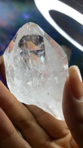 Trụ đá thạch anh Clear quartz tự nhiên tinh thể năng lượng vũ trụ 524