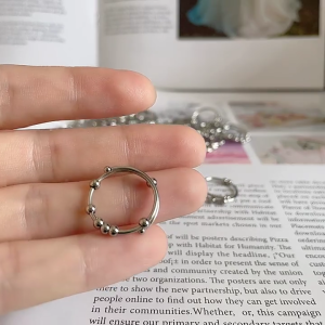 1x Fidget Anxiety Rings for Women Adjustable Open Fidget Ring Set with Seven Beads Rotatable Worry Ring for Girls Teen