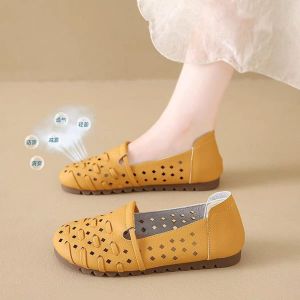 2026 Summer New Breathable Hollow Out Casual Shoes With Soft Cowhide Sole Slip-On Flat Shoes For Mothers