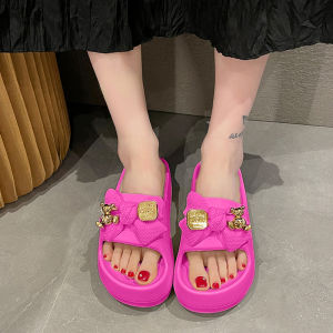 Wulove สุดปัง รองเท้าแตะแบบสวม ติดโบว์ น่ารักมาก รุ่นนี้เสริมส้นมาพอกรุบๆ ใส่ง่าย สวมสบายแมทช์ได้ทุกลุคอย่างลงตัว มีให้เลือก4แบบ ชอบสีไหนจิ้มตะกร้าได้เลย