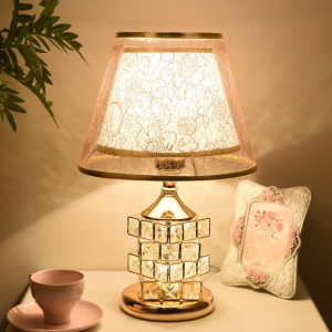 【2026 NEW】LED table lamps European crystal table Tri lamp retro romantic bedroom light gorgeous crystal decoration study desk light modern minimalist art style desk lamp exclusive gift for energy-saving eye protection table lamp