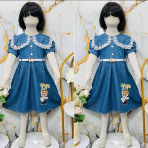 Dress Jeans Labubu Anak Perempuan Usia 3-9 Tahun | Pakaian Viral Anak Cewek Dress Denim Motif Labubu Lengan Pendek Kembung Variasi Krah Rempel Renda Full Kancing Free Belt Lucu | Dress Jeans Labubu Renda Anak Cewek Model Terbaru | Cod