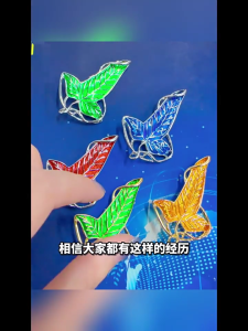 Dripping Oil Elf Leaf Brooches with Resin and Bright Color Design Great for Women Men Formal Event Clothing Accessories
