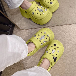 Tsion เเนะนํา รองเท้าหัวโตเเฟชั่นเกาหลี งานน้องหมีสุดน่ารัก เเถมตัวติดไปให้คุ้มๆ คอลเลคชั่นดีเเบบนี้ควรมีติดตู้ไว้เลยน้า ช้าหมดอดน้าเเก