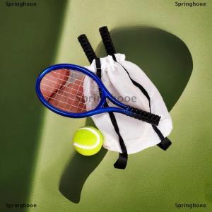 [COD] Springhooe ตุ๊กตาผ้าขนาดเล็ก4ชิ้นสำหรับเล่นกีฬาในฉากของเล่นไม้แร็กเก็ตเทนนิสขนาดเล็กอุปกรณ์ตกแต่งกลางแจ้ง