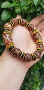 ✨☘️✨Vòng tay nam mã não tây tạng nâu 3 mắt kiểu hạt Lu tròn 14mm đẹp ý nghĩa mang năng lượng tích cực may mắn cát tường cho gia chủ có 580k ạ
