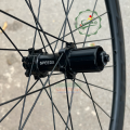 Bánh bộ carbon SPEEDX 700c 5cm. 