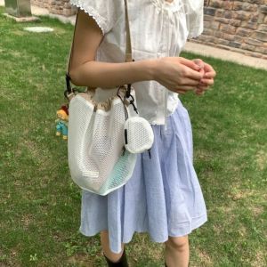 BINOCUL แบบเกาหลี กระเป๋าบัคเก็ตแบบมีเชือก จี้ พร้อมกระเป๋าเหรียญ กระเป๋าสะพายตาข่าย น่ารัก สีพื้น กระเป๋าโทรศัพท์มือถือ กีฬา