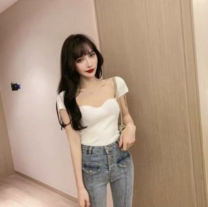 7009 พร้อมส่ง!!! เสื้อยืดแฟชั่นผู้หญิงเซกซี่เบาๆ ใส่ปาดไหล่ก็ได้ ใส่ธรรมดาก็ดี เสื้อเข้ารูป