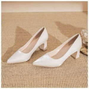 Free Shipping Cheongsam-Style Block-Heeled Pumps WomenS Spring/Autumn Satin Light-Colored Square-Toe Pointed-Toe Bridesmaid Shoes Engagement High Heels WomenS Wedding Shoes.