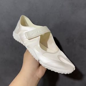 Rift Mesh Thin-soled split-toe shoes Kardashian Lisa Ballet yoga shoes mesh Mary Jane clogs ninja shoes