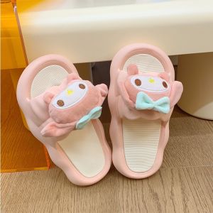 รองเท้าแตะ ประดับด้วยหัวการ์ตูน รองเท้าผู้หญิง รองเท้าใส่สบาย รองเท้าแตะแฟชั่น  น่ารักพื้นนิ่มมาก