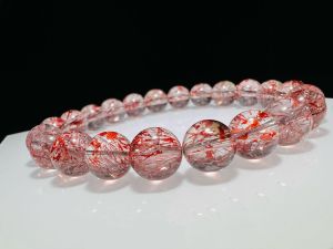 สร้อยข้อมือคริสตัลสตรอเบอร์รี่ เสริมดวงสิริมงคล  เมตตามหานิยม ความรัก โชคลาภ Super Seven Backbone คริสตัลออโรร่า ไทเทเนียมสีม่วง Ghost Arusha โกลด์ซัน