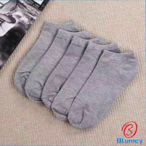 Blumey  ถุงเท้าข้อสั้น ถุงเท้าระบายอากาศดี เนื้อผ้านุ่ม (เลือกสีได้)