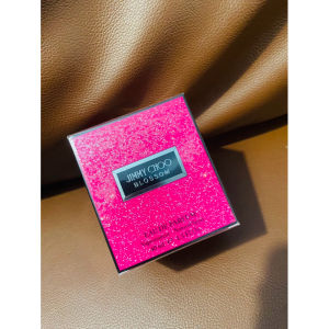 Nước Hoa Jimmy Choo Blossom 40ml - Hương thơm tinh tế sang trọng - Hàng Úc Phong cách: Trẻ trung Năng động Vui vẻ  Hương đầu: Trái mâm xôi Trái dâu dại đỏ Hương cam chanh  Hương giữa: Hoa hồng Hoa đậu