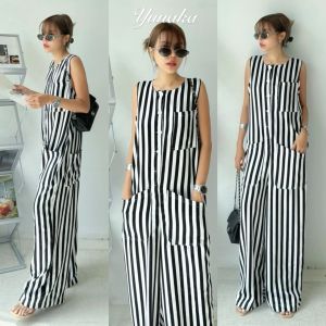 Yunaka Elegant Striped Sleeveless Jumpsuit with Front and Back Pockets