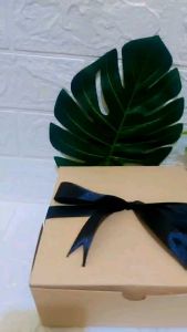 HAMPERS / HADIAH / GIFT BOX / KADO ULANG TAHUN/ KADO PERNIKAHAN/ PAKET MASKER WAJAH / MASKER LEA TRAVEL SIZE / MASKER DESSEA BEAUTY