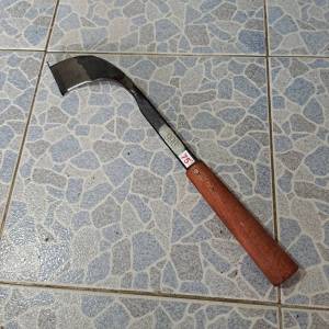 มีดกรีดยาง 999 ด้ามไม้กันลื่นมือ ยาว 15นิ้ว ทำจากเหล็กกล้าอย่างดี สวย ทน คมนาน