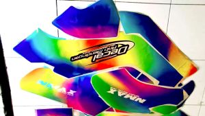 Les Sticker stiker Decal full body NMAX lama dan NMAX new bahan hologram dan crom
