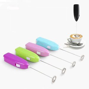 Máy đánh trứng cầm tay mini máy khuấy cafe đánh kem mini đa năng dùng pin AA
