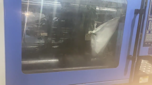 Portable Outdoor Safe Horizontal Outlet Cover Gang Waterprood Designs Prevention with Self Closing Lid Standard Size