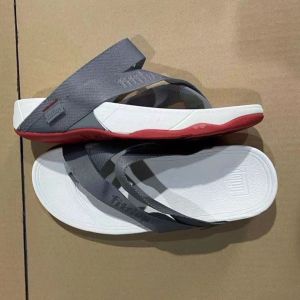 Fitflop ผู้ชาย&ผู้หญิง รองเท้าเพื่อสุขภาพ พื้นนุ่ม มีปัม Logo Fitflop บนสายสลิง ใส่ทนทาน ไม่ขาดง่าย ใส่สวยใส่สบายมาก รับรองสินค้าตรงปก