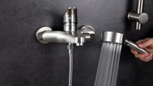 In-Wall Bathroom Triple Faucet Bathtub Faucet Bathroom Hot and Cold Mixing Valve FaucetFast shipping