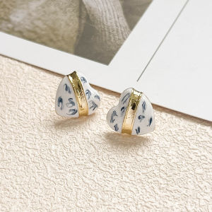 Fashionable Ring Gift 白色爱心耳环气质高级感显脸瘦耳饰秋冬水耳坠女N1079