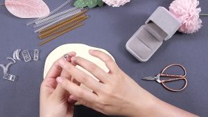 WH 4PCS Rings Tightener - Elastic Fastener - Adjustable Spiral Spring Rope - Ring Size Adjuster - DIY Resizing Tool - Cuttable Invisible - Seamless Guard Ropes