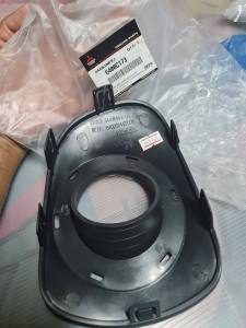 กรอบฐานไฟตัดหมอก Mitsubishi Pajero Sport 2009 ถึง 2013 *ของแท้ศูนย์ ฐานฝั่งซ้าย LH และ RH ฐานฝั่งขวา มีทั้งขายเป็นเซต 1 คู่และแยกขายเป็นข้างข้างซ้ายและข้