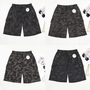 กางเกงขาสั้นคาร์โก้ผู้ชาย กระเป๋าหลวมและมีหลายกระเป๋า ผ้าหนา กีฬากลางแจ้ง และกางเกงลำลอง