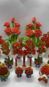 ของไหว้ กุหลาบแดง ท้าวเวสสุวรรณ พ่อร.5 นางกวัก งานปั้นดินญี่ปุ่น งานฝีมือ  **ราคาต่อคู่**