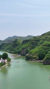 Three-section Full Carbon Outdoor Hiking Stick for Adults and Children Universal for Climbing and Long-distance Trekking 3K Carbon Fiber Telescopic Model [ Free Shipping ]