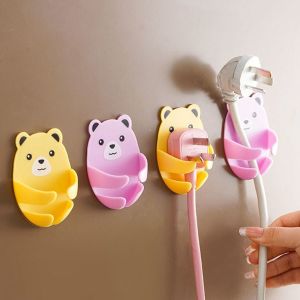LMS70 4Pcs Plastic Bear Plug Bracket Strong Adhesive Wear-Resistant Hug Bear Hook Wire Storage Plug Traceless Power Plug Holder Home