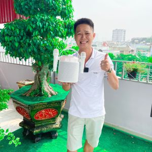 LOA BLUETOOTH KARAOKE MINI Y9 thiết kế kiểu dáng nhỏ gọn tinh tế sang trọng tặng kèm 2 micro 15w cho âm thanh cực hay