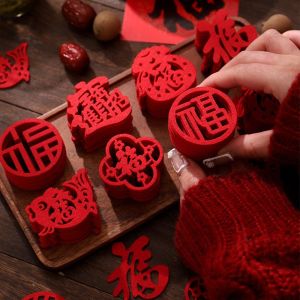 UMBRAULI Non-sticky Fortune Decorations Nonwovens Mini Size Window Decorations Traditional 5cm Spring Festival Decorations New Home Housewarming