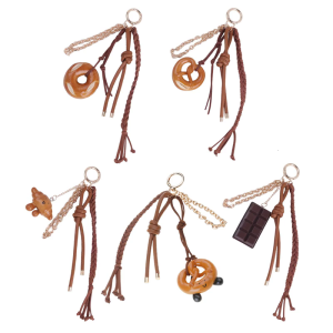 Novelty Shape Keyring Purse Attachment Lightweight Keychain Portable Key Holder Fashion Bag Pendant For Gifting