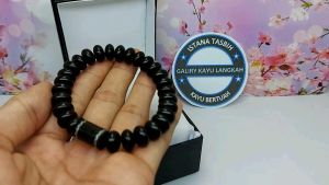 Gelang Kayu Galih Kelor Pipi: Dekorasi Alami yang Tahan Lama