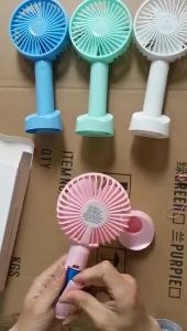 Quạt Cầm tay Quạt tích điện mini cầm tay để bàn nhỏ gọn 3 tốc độ gió kèm pin sạc Vuadienmay