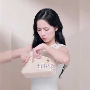 NOVO Cushion Foundation 2-in-1 Long-Lasting Finishing Oil Control Concealer Waterproof Sweat-Proof Non-Stuck Powder Student Face Powder Powder Cake