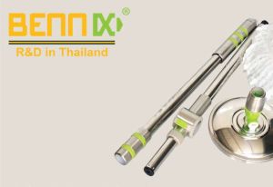 Cây lau nhà cán thân Inox Bennix BN-07i kèm bông lau