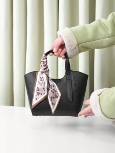 Special OfferPINMU Stylish Spacious Womens Handbag Totekk5