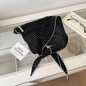 SKINJOY หวานหวานแหววว แถบคาดศีรษะลายจุด ผ้าโพกหัว เกาหลีแบบเกาหลี ผ้าพันคอขนาดเล็กสด อารมณ์ที่ดี บางและบาง ที่คาดผมทรงสามเหลี่ยม สาวๆ