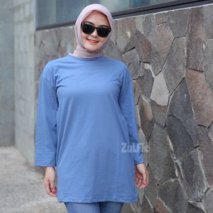 Kaos Oversize Wanita Lengan Panjang 7/8 Basic Denim Blue Belah Samping Atasan Jumbo XXL Dewasa Hijab