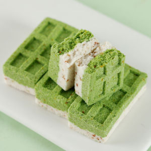 无蔗糖茉莉龙井芡实糕八珍糕点Jasmine Longjing Gorgon Cake Pastry