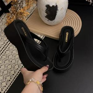 Free Shipping Small-Sized Thick-Soled Height-Increasing Flip-Flops For Women 2026 Summer Outdoor Wear Vacation Wedge Heels Slip-On Style