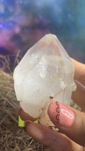 Trụ tinh thể Thạch Anh trắng thanh tẩy năng lượng vũ trụ mạnh bẩy màu tán sắc mã 369